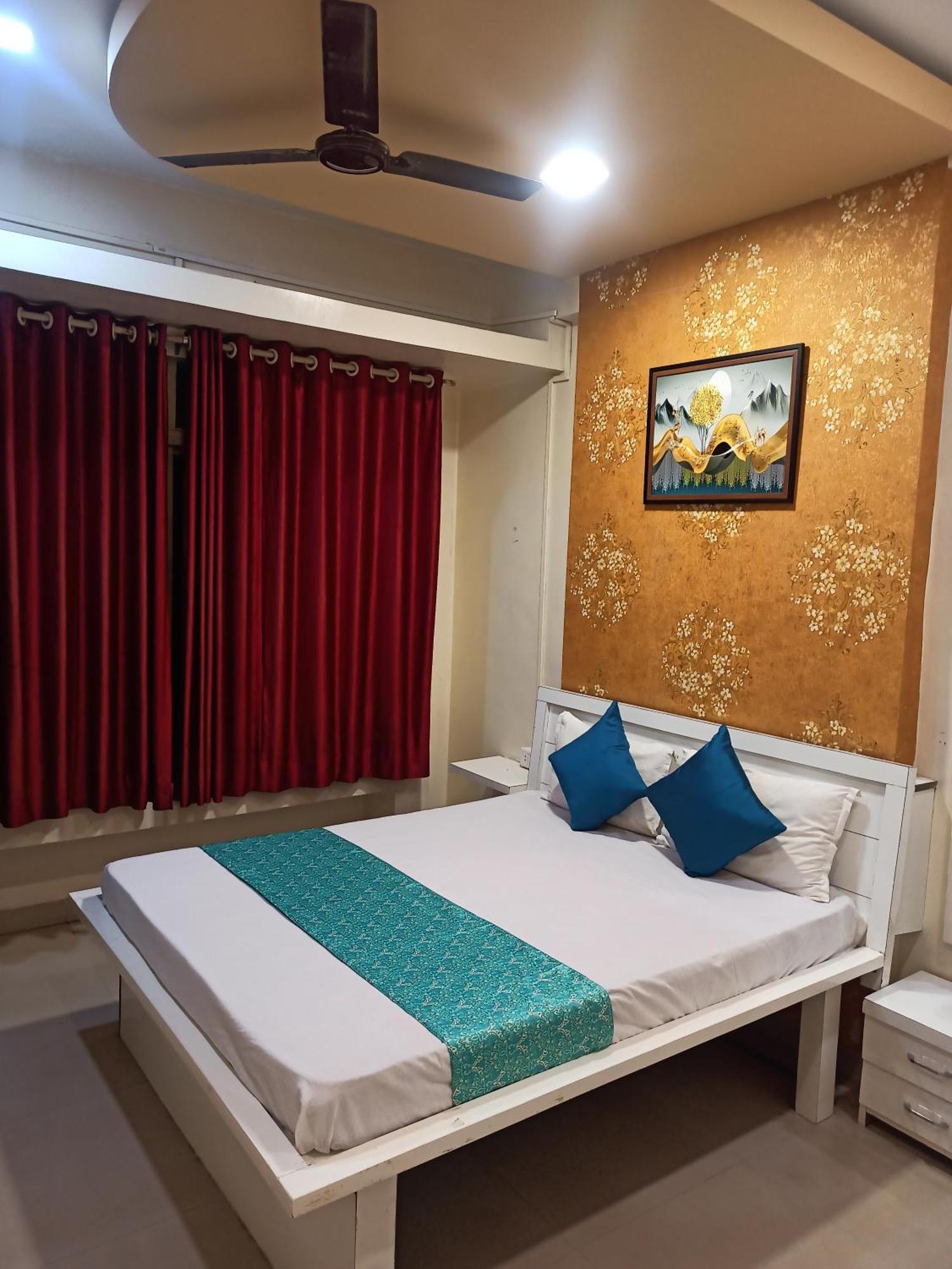 Malwade Motel Pune Ngoại thất bức ảnh