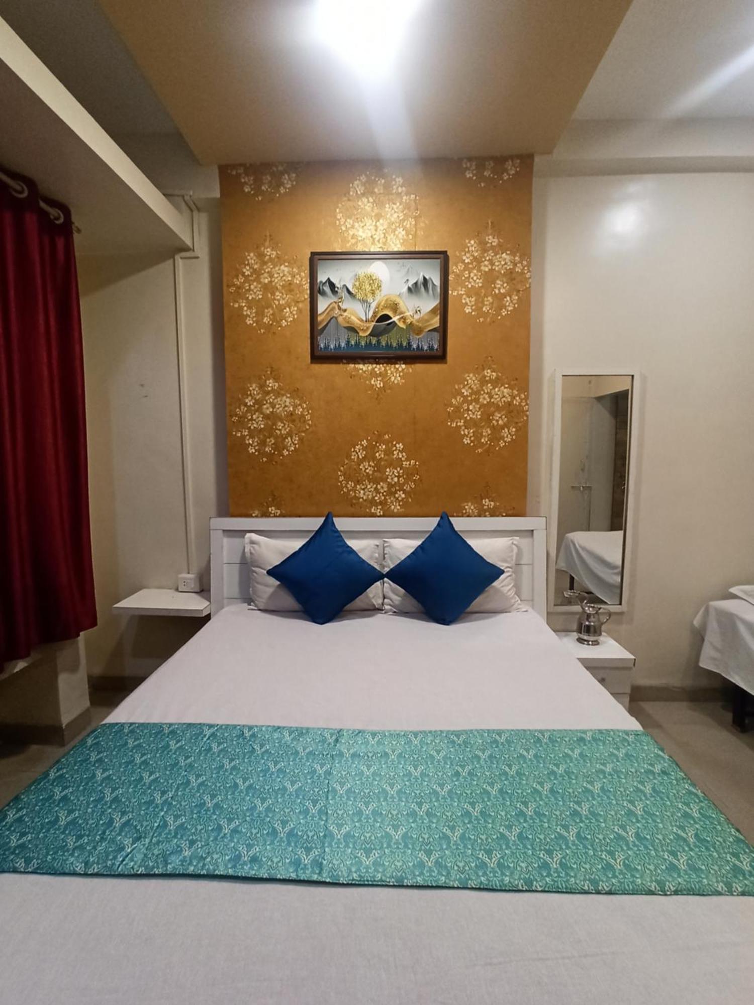 Malwade Motel Pune Ngoại thất bức ảnh